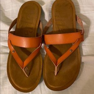 Strapped flip flops